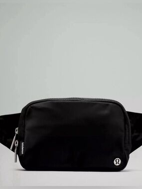 Lululemon Everywhere Belt Bag Large 2L